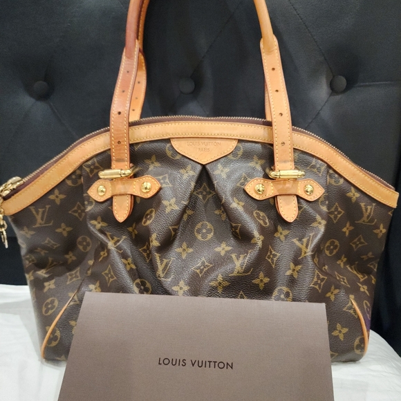 AUTHENTIC LOUIS VUITTON TIVOLI GM 💕🎁 - Picture 10 of 10
